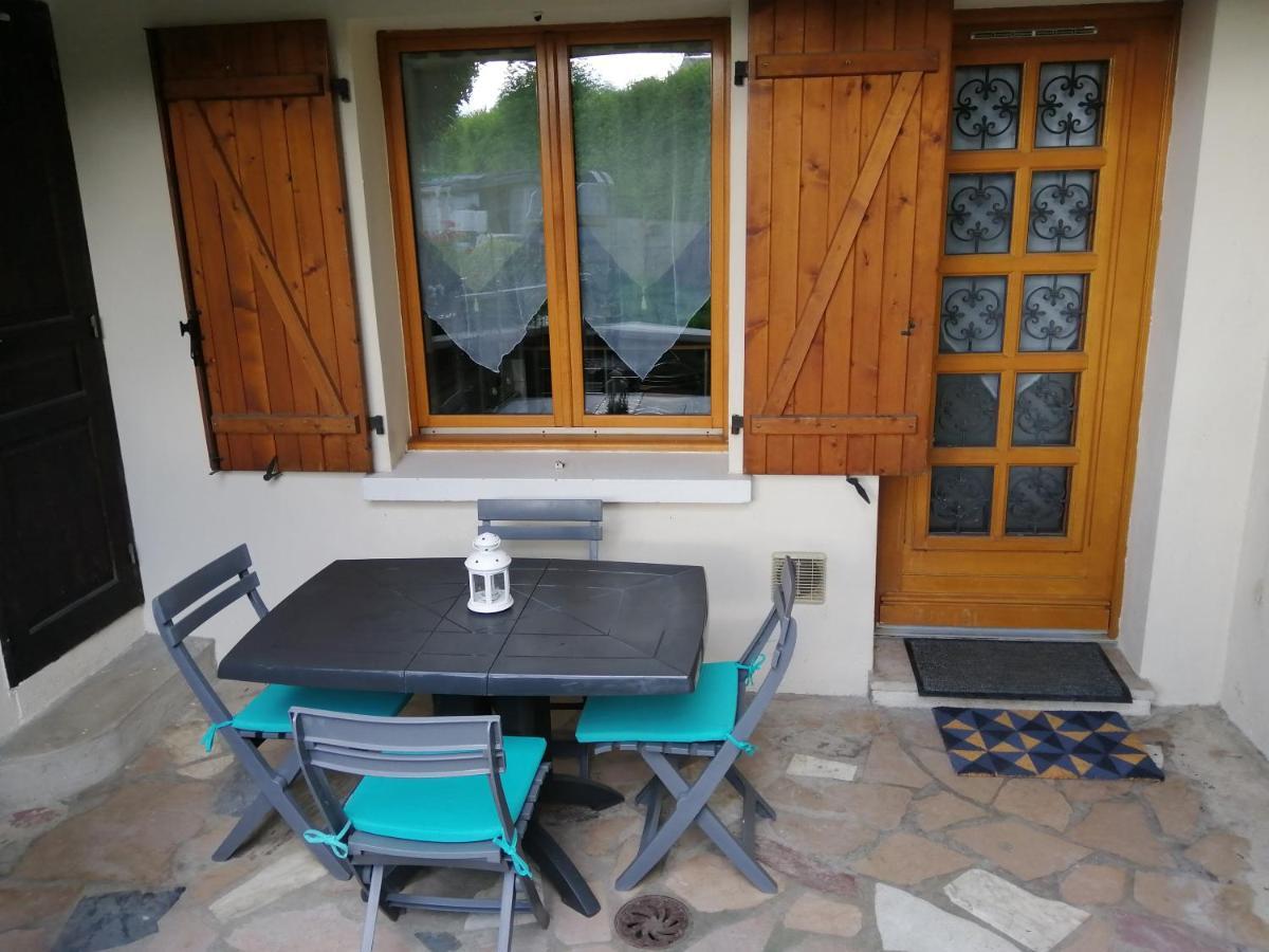 Appartement Type F2 Proche Paris 25 Km Andilly  Esterno foto